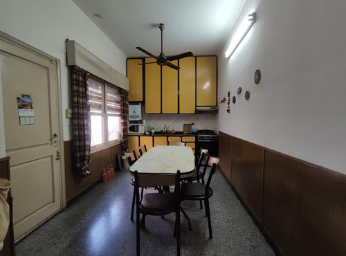 Imagen 7 de 21 de Casa De Tres Dormitorios C/parrilla Pileta Terraza Balcón - Zuviria 5867