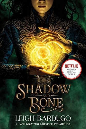 Shadow And Bone: 1 - (libro En Inglés)