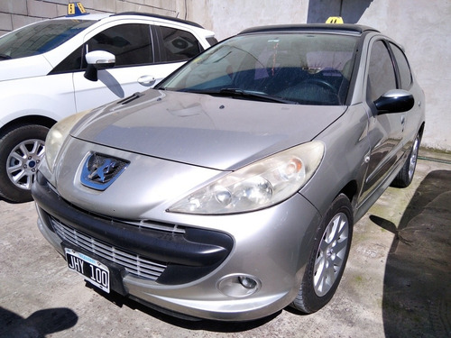 Robyana| Peugeot 207 2010 1.6 Xt| Ne