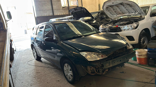 Imagen 17 de 25 de Ford Focus 1.8 N 5ptas Chocado Poco Funcionando
