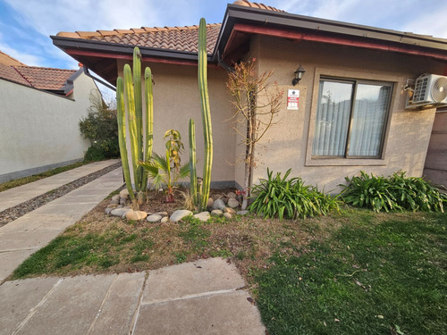 En Venta Hermosa Casa Estilo Colonial, Hacienda Esmeralda