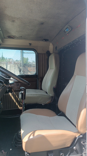 Kenworth T800 Mod 2000 Volteo 14m