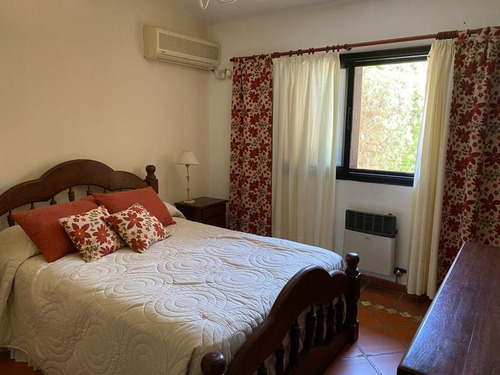 Venta Casa Parada 11 - A 300 Mts. De Ruta 9. Funes