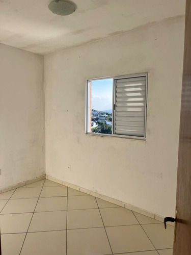 Aluga Casa Em Vilagio Com 4 Cômodos E Garagem Em Botujuru - Mogi Das Cruzes