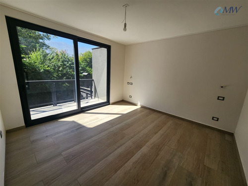 Casa En Venta De 4 Dorm. En La Reina Sin Comisión