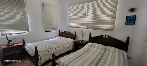 Vendo Hermosa Casa Para Fines Familiares O De Negocio De Oportunidad En Lomas De Arroyo Hondo Codigo: Pd217