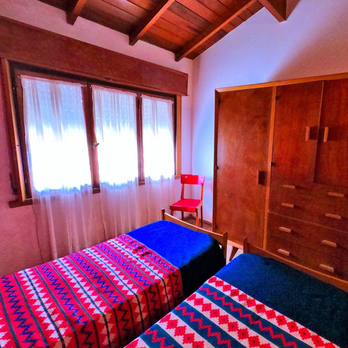 Imagen 15 de 19 de Chalet En Planta Alta, Barrio Tradicional De La Ciudad