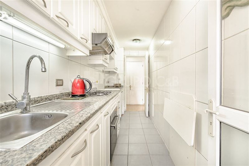 Departamento En Venta De 2 Dorm. En Ñuñoa