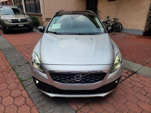 Imagen 3 de 15 de Volvo V40