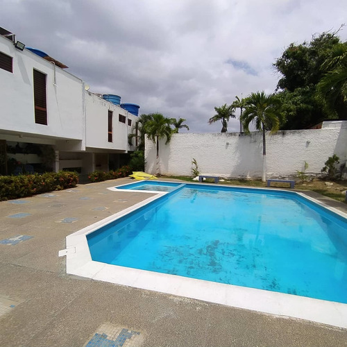 Imagen 10 de 14 de Town House En Caraballeda. 0414-2250913