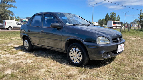 Chevrolet Corsa Classic 1.6 Nafta - Financio / Permuto