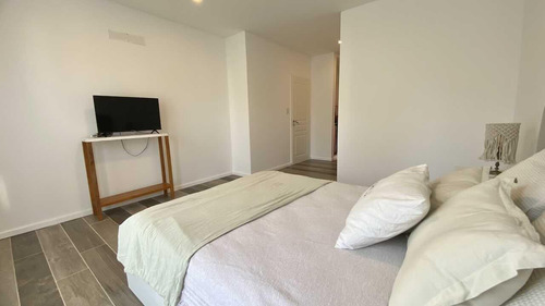 Casa En Barrio Cerrado La Morada Juan Bautista Alberdi Al 2300 -muñiz