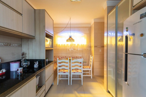 Casa Em Partenon Com 3 Dormitórios - Ot6831