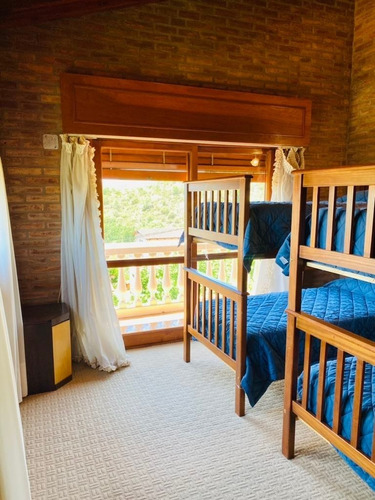 Imagen 15 de 29 de Casa Con Pileta Para 8/10 Personas, Excelente Ubicación Y Vista