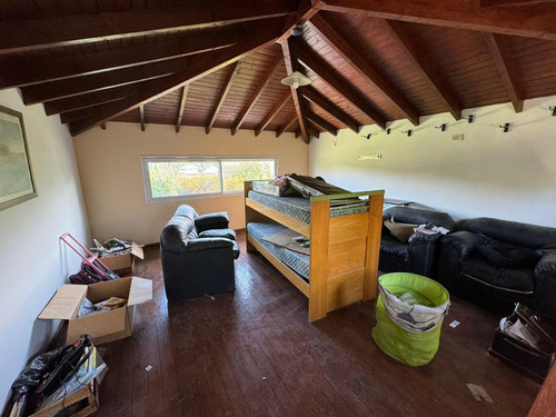 Casa En Venta - 3 Dormitorios 2 Baños - 1000mts2 - Haras Del Sur I