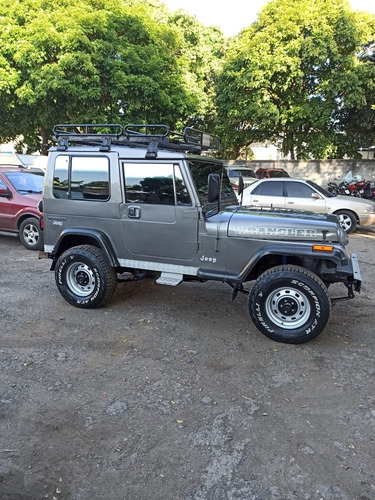 Imagen 6 de 12 de Jeep Wrangler 4.0