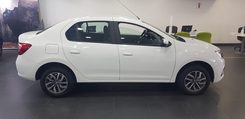 Imagen 4 de 15 de Autos Y Camionetas Renault Logan Toyota Etios Corsa Punto E