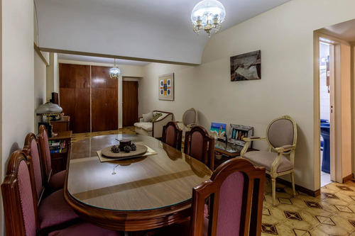 Venta Depto. Dos Ambientes Al Frente Con Balcón En Balvanera