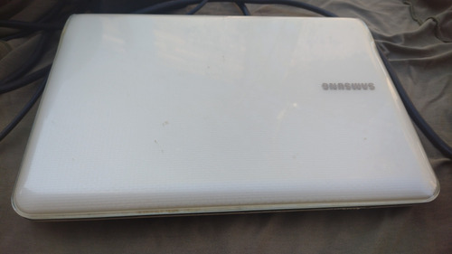 Netbook Samsung Np 210 Posee Un Procesador Intel Atom N450 A