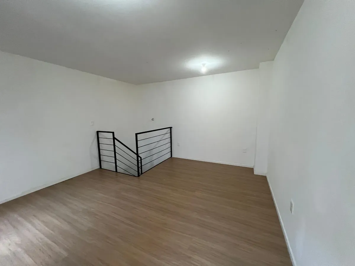 Dúplex En Alquiler Con Patio En Zona Estratégica  Bajo Gasto Común · Foto 5