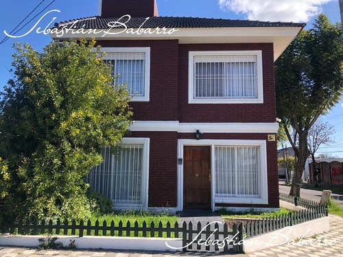 Venta Casa 4 Dormitorios Monte Grande 