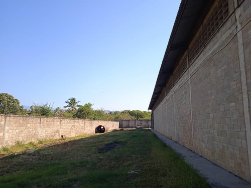 Imagen 4 de 13 de Galpón En Venta En Los Jardines De Cagua De 1629mts2 En 5180mts2 De Terreno
