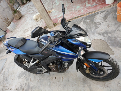 Imagen 2 de 6 de Rouser Ns200