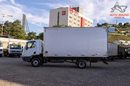 Mb Accelo 1017 C/ Báu Alumínio, Assoalho Chapeado E Baixa Km
