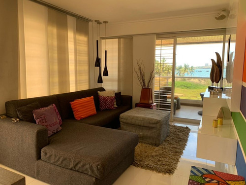 Apartamento Con Vista/mar. Salida A La Playa. Playa El Angel