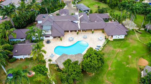 Villa En Casa De Campo, Vista Al Golf Y Con Piscina Privada