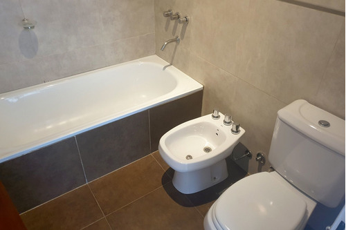 Imagen 16 de 18 de Venta Depto 2 Amb Florida Oeste-balcon-parrilla