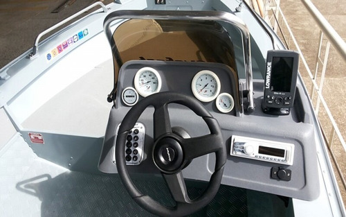 Imagem 3 de 8 de Lancha De Alumínio Malibu 16 + Motor 50 Hp Mercury Insc Est