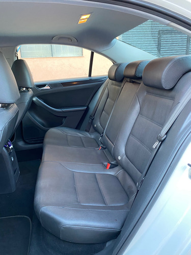 Volkswagen Vento 2.5 Luxury 170cv