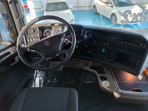 Imagem 9 de 13 de Scania Highline R440 6x2 2017 R 440