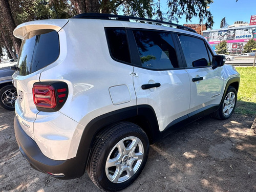 Jeep Renegade 1.8 Sport At6