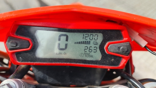 Imagen 11 de 11 de Beta 300rr 2t