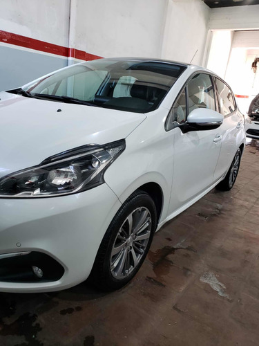 Imagen 1 de 11 de Peugeot 208 1.6 Feline 2019
