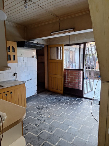 Casa En Venta Maipu, 5 Dormitorios