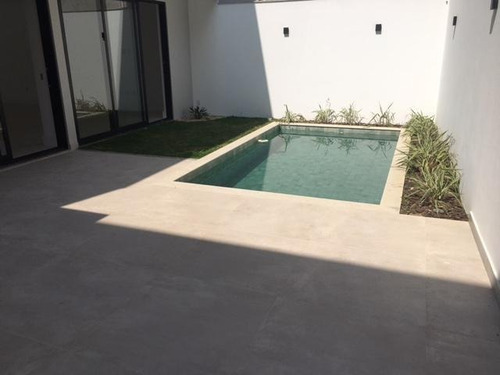 Imagem 12 de 15 de Casa Para Venda Em Volta Redonda, Mirante Do Vale, 4 Dormitórios, 3 Suítes, 4 Banheiros, 2 Vagas - 167_2-922640