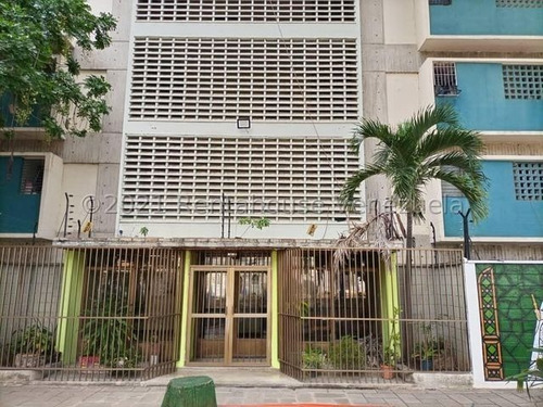 Imagen 30 de 30 de Apartamento En Venta Sector Centro De Barquisimeto Código 23- 18635 Keylen León Rah