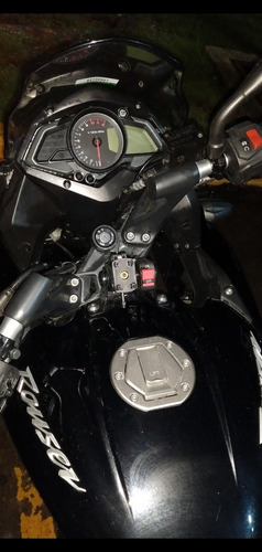 Rouser As 200