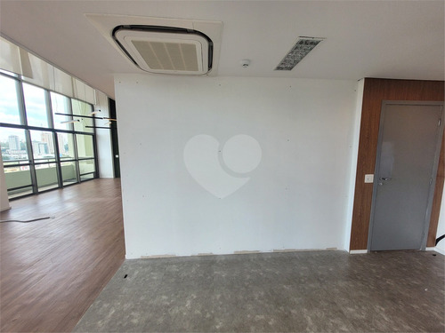 Imagem 16 de 28 de Sala Comercial Locação- 4 Salas, 8 Banheiros, 8 Vagas - Brooklin - São Paulo/sp - Reo682766