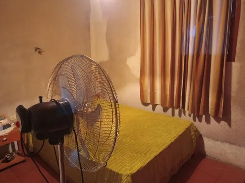 Casa En Venta - 2 Dormitorios 1 Baño - 80mts2 - Tapalque