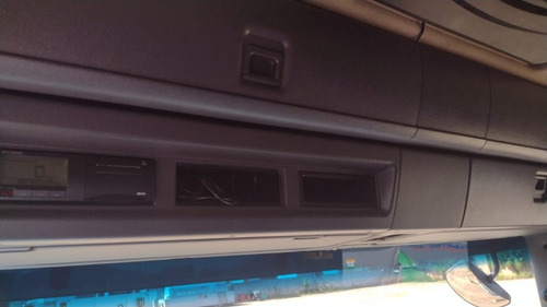 Imagem 13 de 18 de Scania P360 4x2 Cabine Estendida 2013
