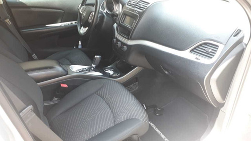 Imagen 15 de 15 de Dodge Journey 2011 2.4 Sxt 5 Pasj At