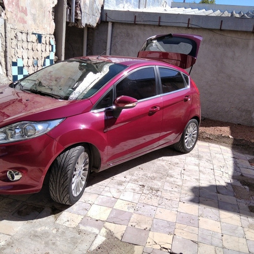 Ford Fiesta Kinetic Design 1.4 Tdci Titanium 2014