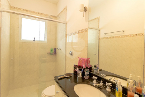 Imagem 21 de 30 de Casa Em Condomínio Com Segurança Presencial 24hs E Lazer Privativo!! - Reo375075