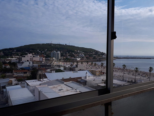 Apartamento Frente Al Mar En El Centro De Piriapolis