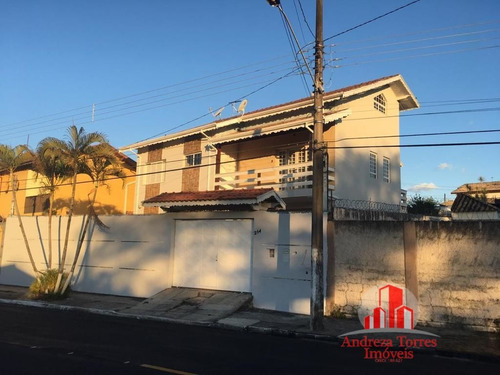 Sobrado Alto Padrão À Venda Em Tremembé/sp - 1095