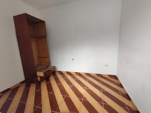 Imagem 9 de 23 de Casa Isolada 2 Dormitórios - Entrada 220 Mil - Caiçara - 100 Metros Do Mar - Amf23